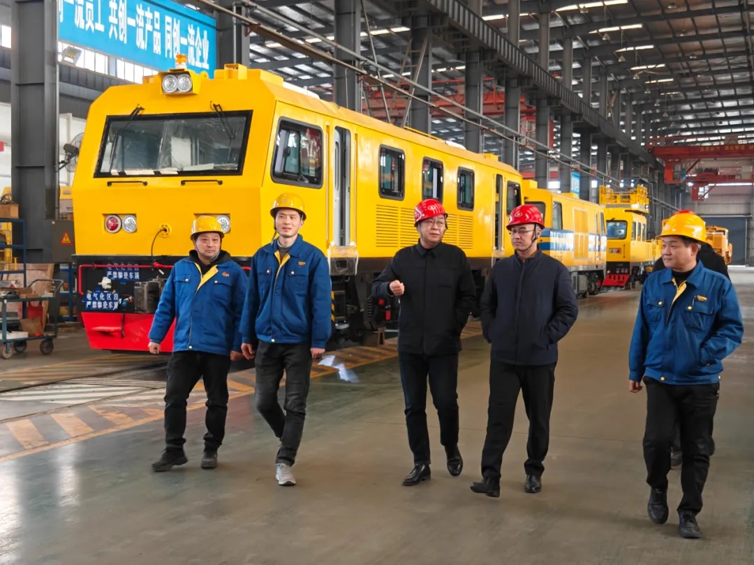 市紀委常委、市委巡察辦安雪盡主任蒞臨時瑞達重工開展走訪慰問活動